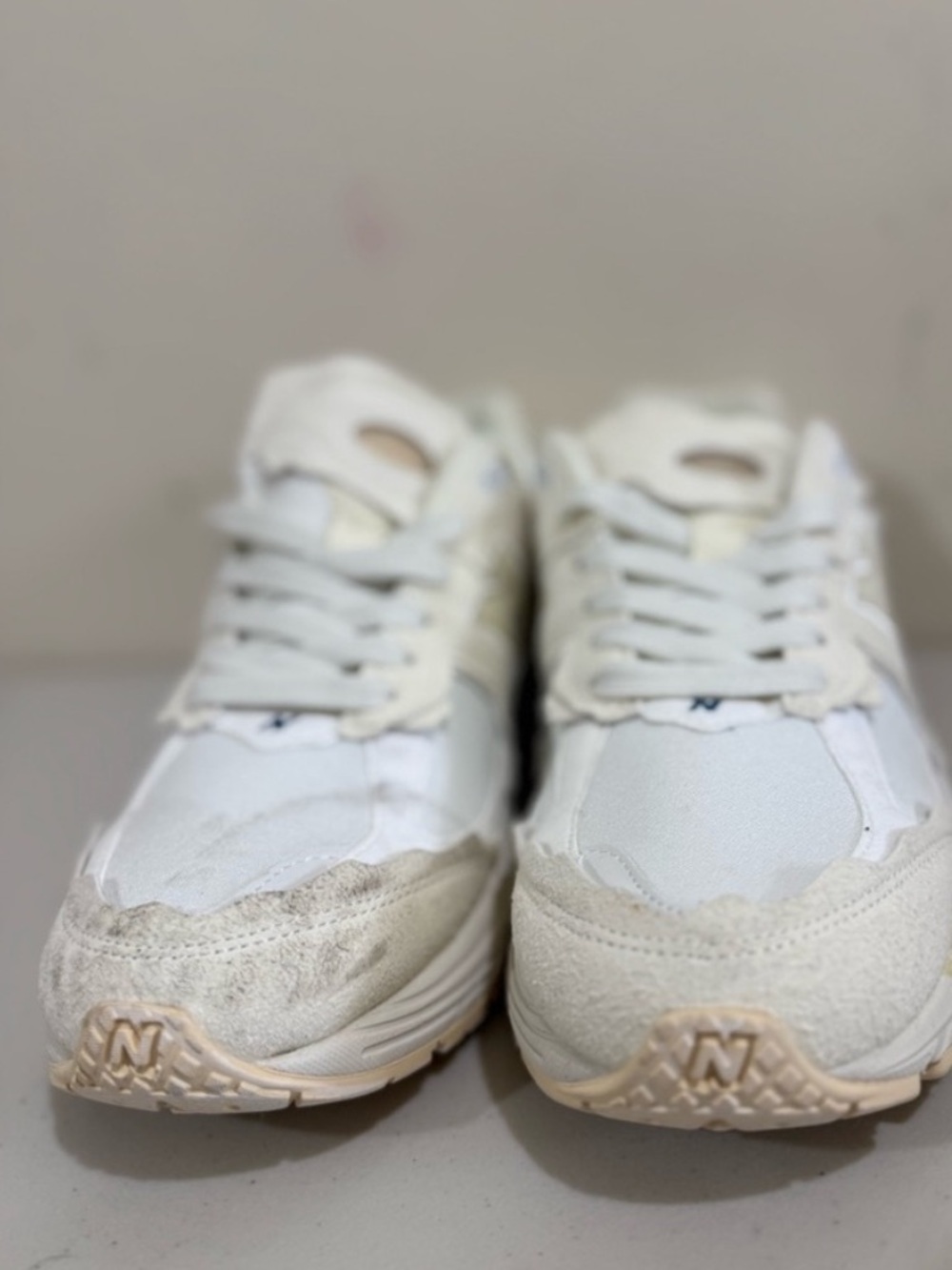 New Balance Men's Sneakers in White and Cream
